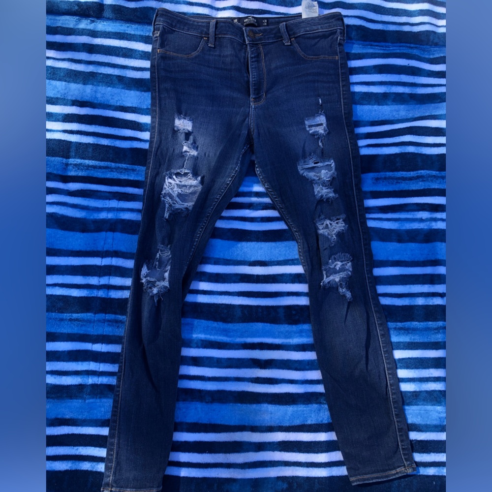 hollister ripped jeans